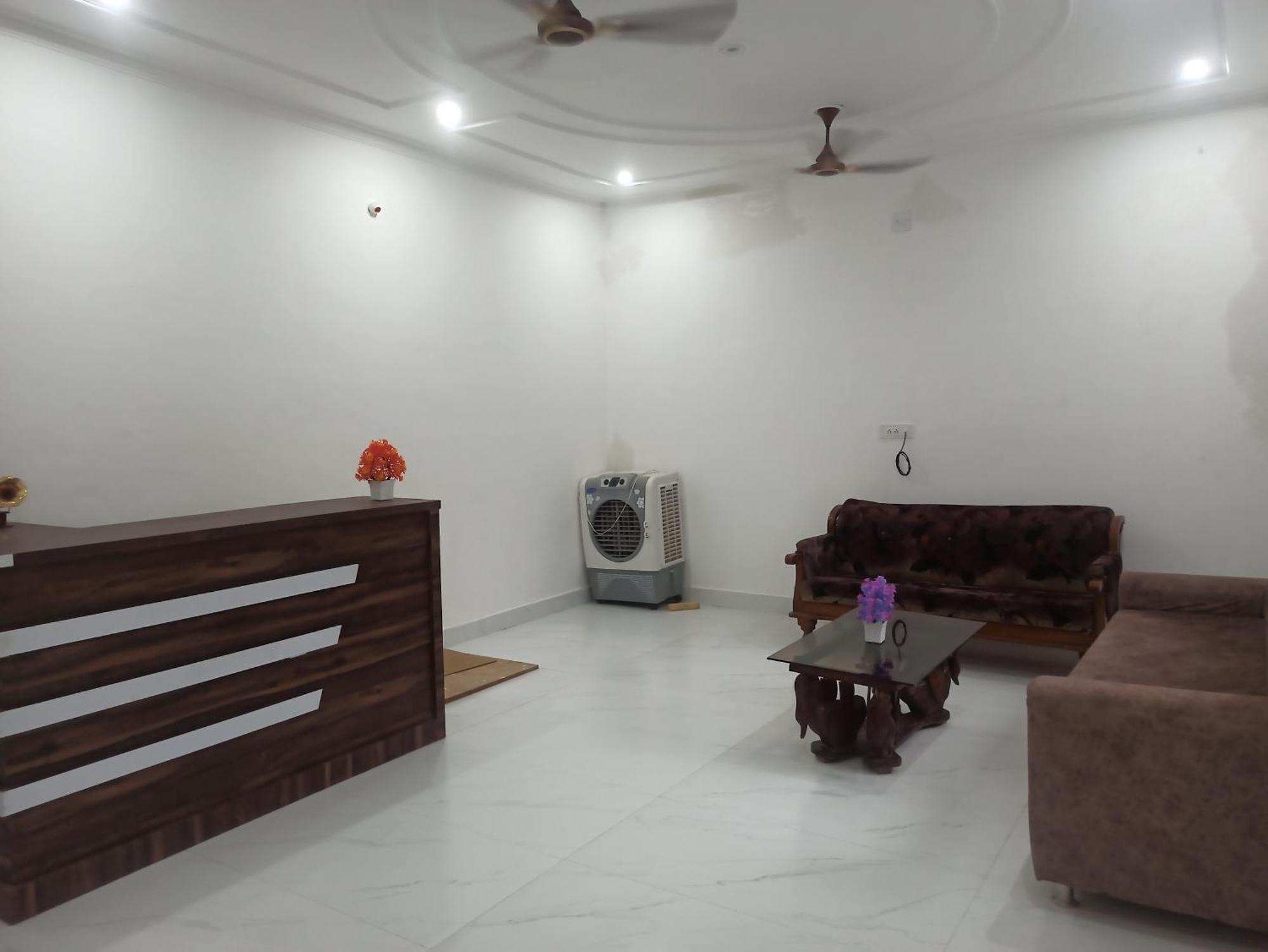 Abhiram Homestay Khajurāho エクステリア 写真
