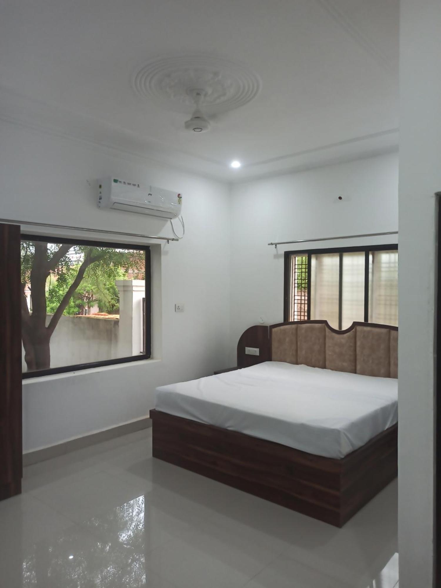 Abhiram Homestay Khajurāho エクステリア 写真
