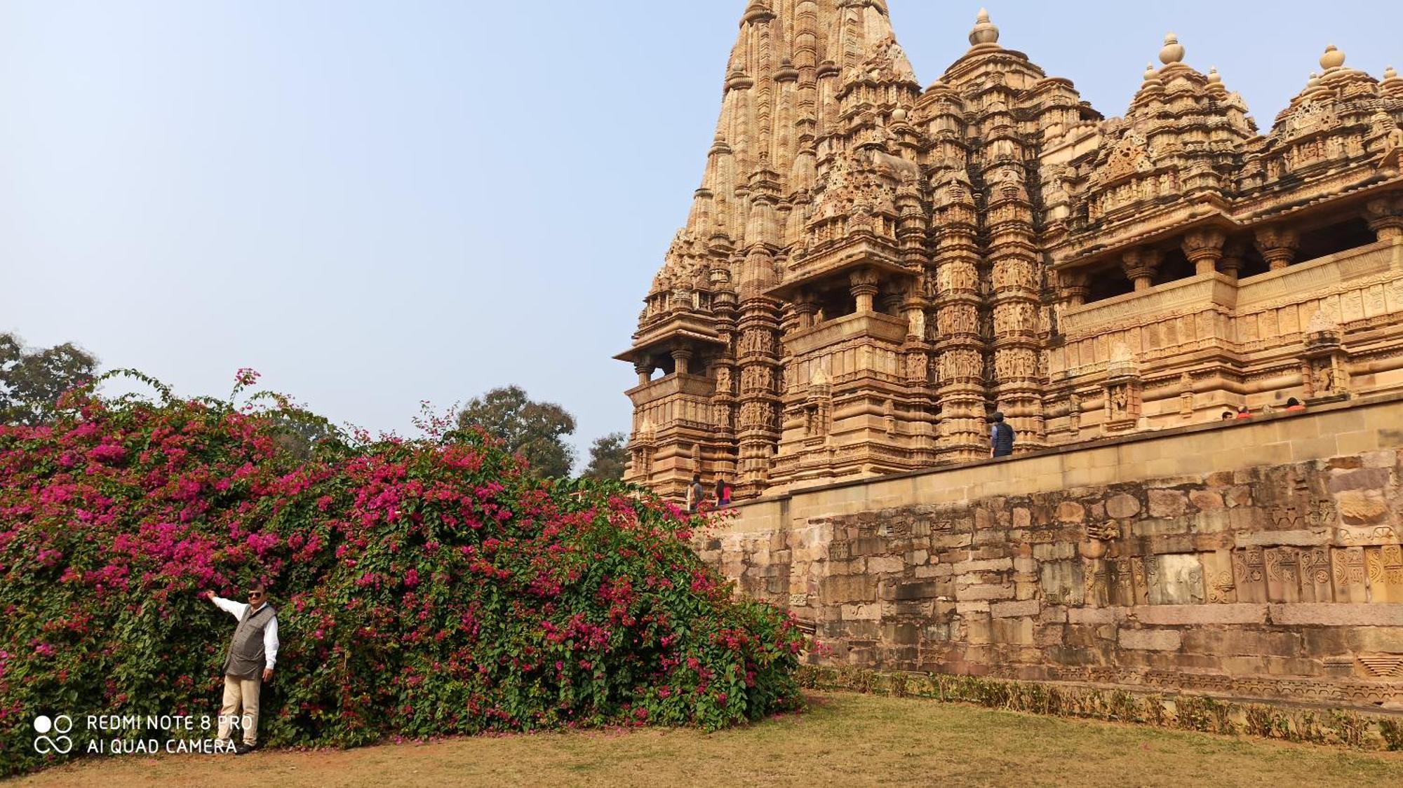 Abhiram Homestay Khajurāho エクステリア 写真