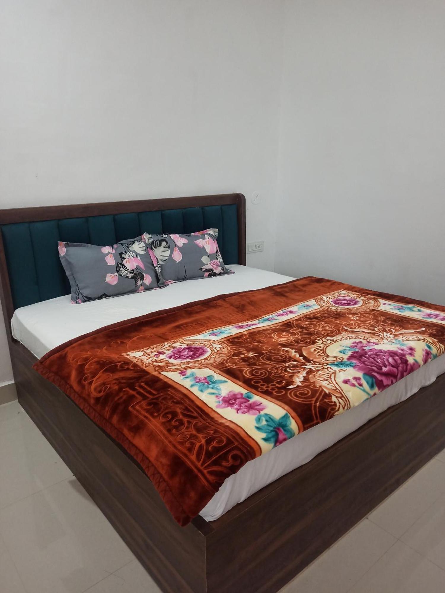 Abhiram Homestay Khajurāho エクステリア 写真