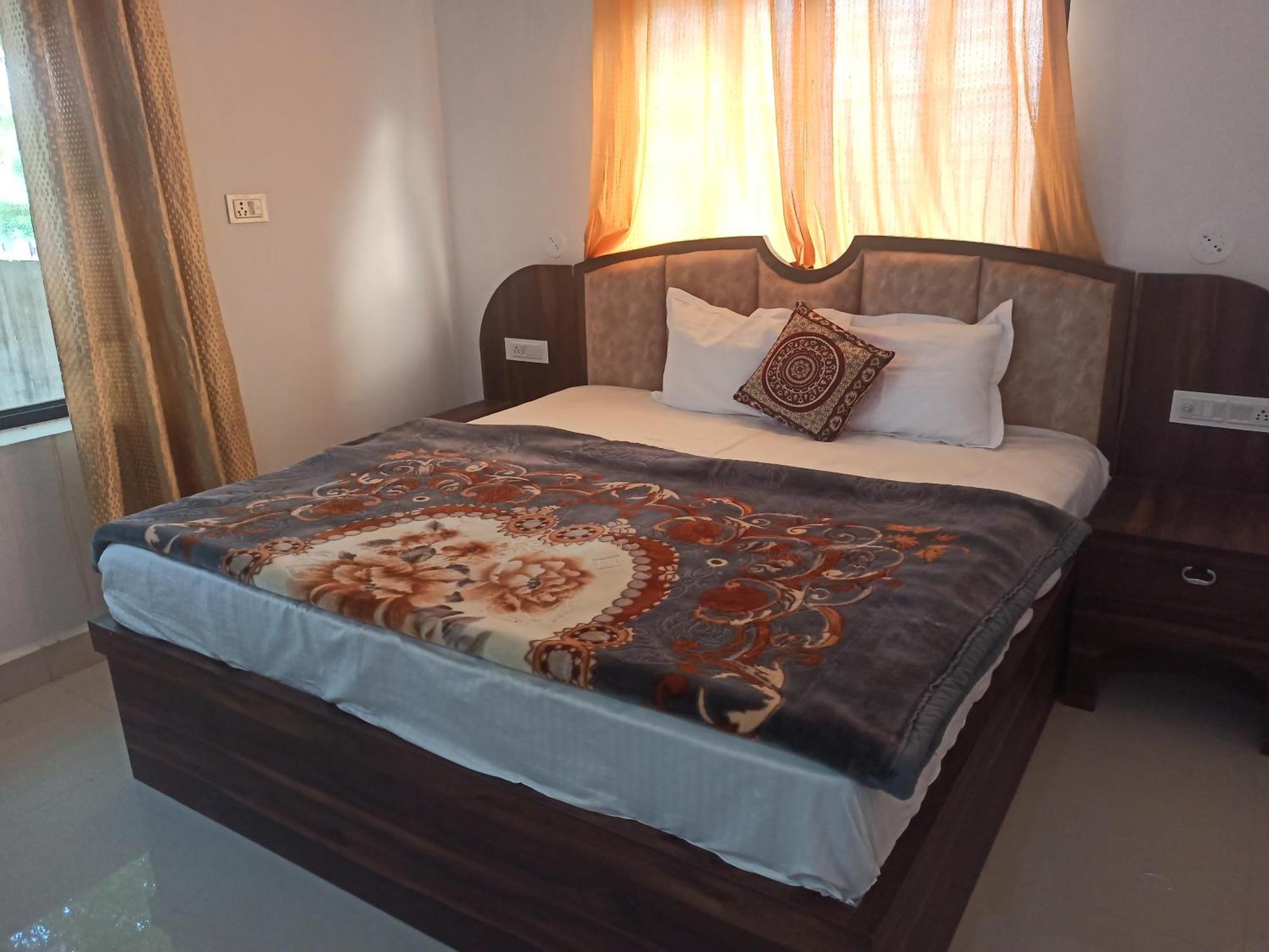 Abhiram Homestay Khajurāho エクステリア 写真